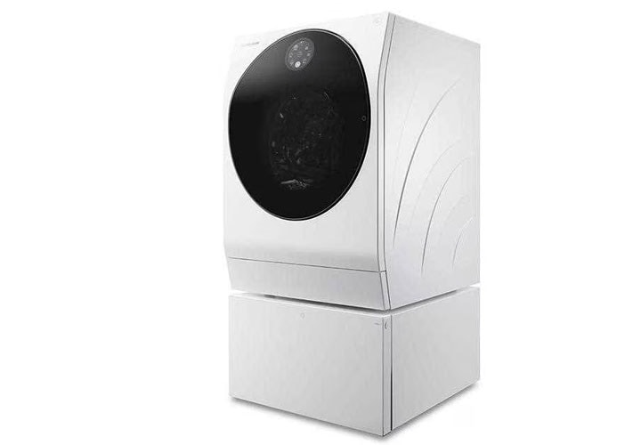 A right perspective view of lg signature twin wash washing machine