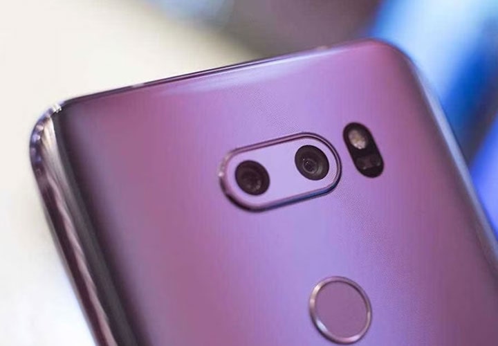 Backside view image of LG V30 smartphone.