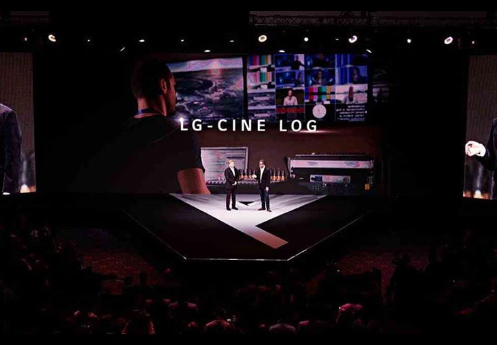 A photography of v30 unveiling event in berlin IFA 2017