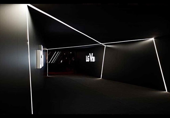 A photography of v30 unveiling event in berlin IFA 2017