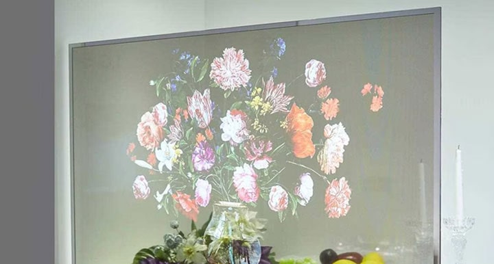 Make your signage shine with LG OLED displays