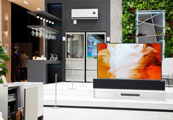 The LG SIGNATURE OLED TV R fits perfectly into LG's ThinQ Home at IFA 2019, disappearing when not needed | More at LG MAGAZINE