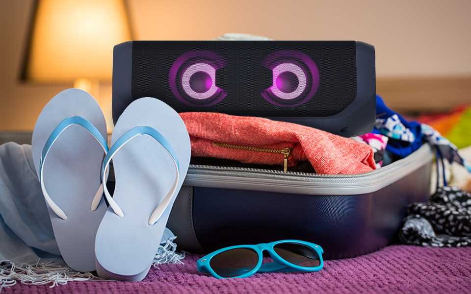The summer holiday items with LG portable speaker PK3, and LG G7 ThinQ