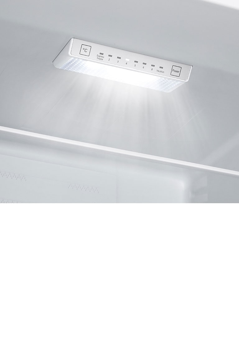 Køleskabets interne LED-lys fremhævet