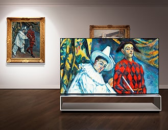 Paul Cézanne’s Pierrot and Harlequin is displaying on the screen of LG SIGNATURE OLED 8K TV.