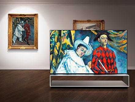 Paul Cézanne’s Pierrot and Harlequin is displaying on the screen of LG SIGNATURE OLED 8K TV.